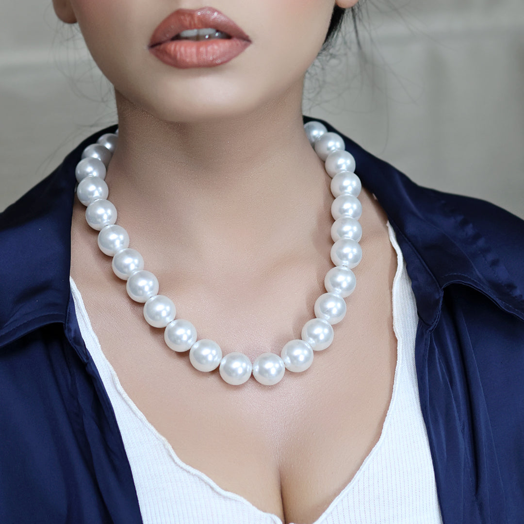 Aayat Pearl Necklace