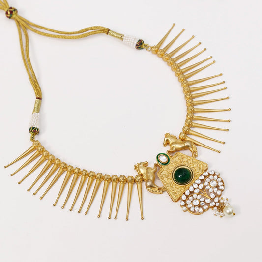 Aksaana Gold Necklace Set