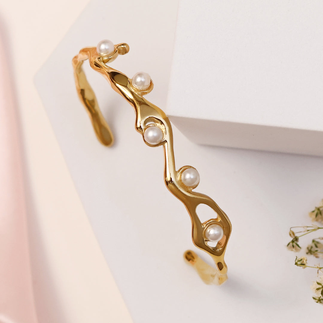 Samira Pearl Bracelet