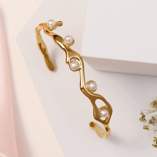 Samira Pearl Bracelet