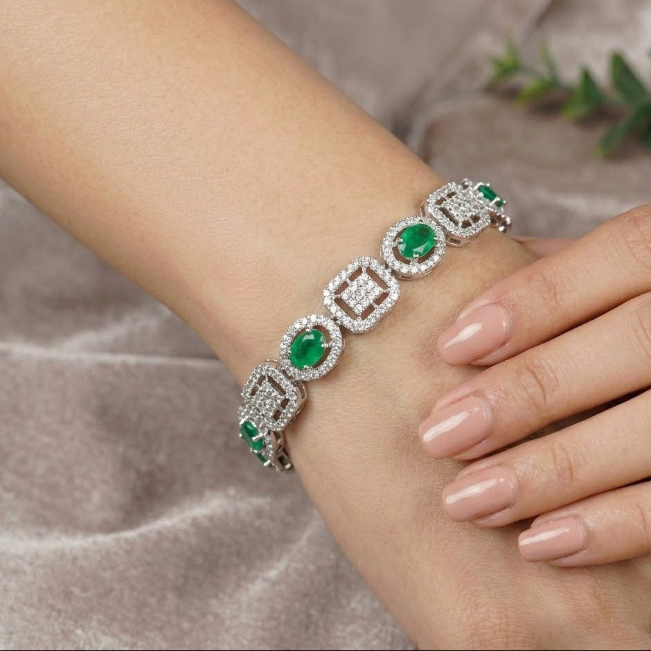 Azura AD Tennis Bracelet