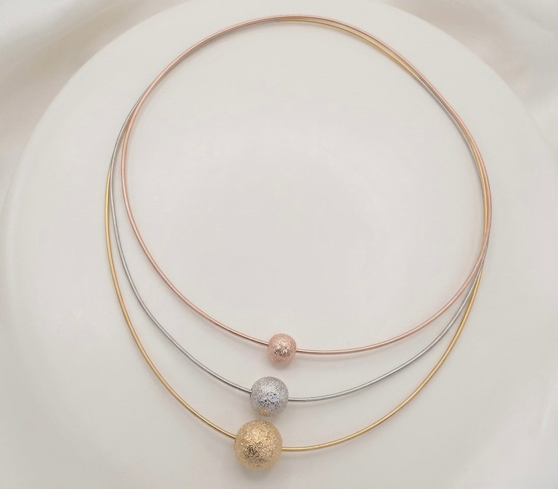 Amy Three Toned Modern Neckalce