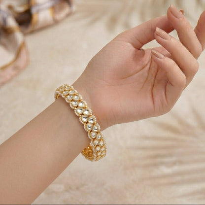 Handmade Kundan Openabale Bangle