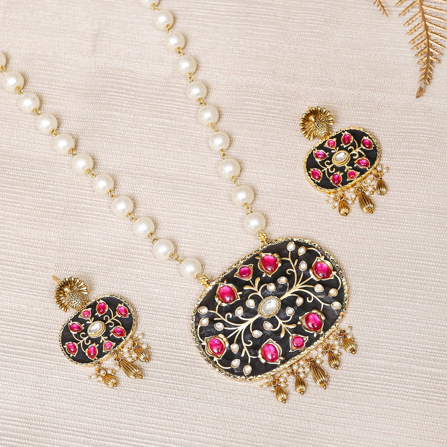 Adeeva Inlay Work Necklace Set