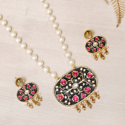 Adeeva Inlay Work Necklace Set