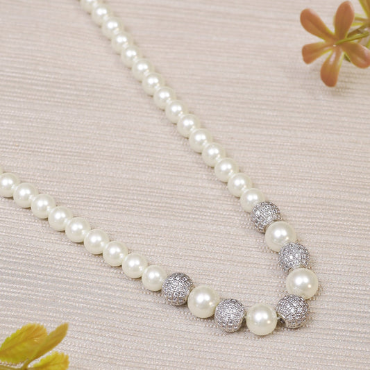 Vibha Pearl Necklace