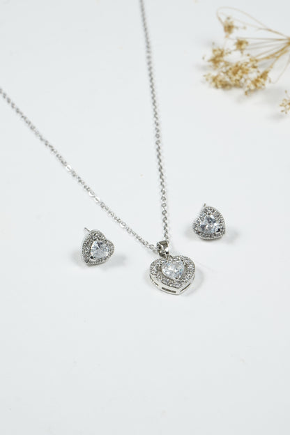 Heart Shaped Pendant Necklace Set