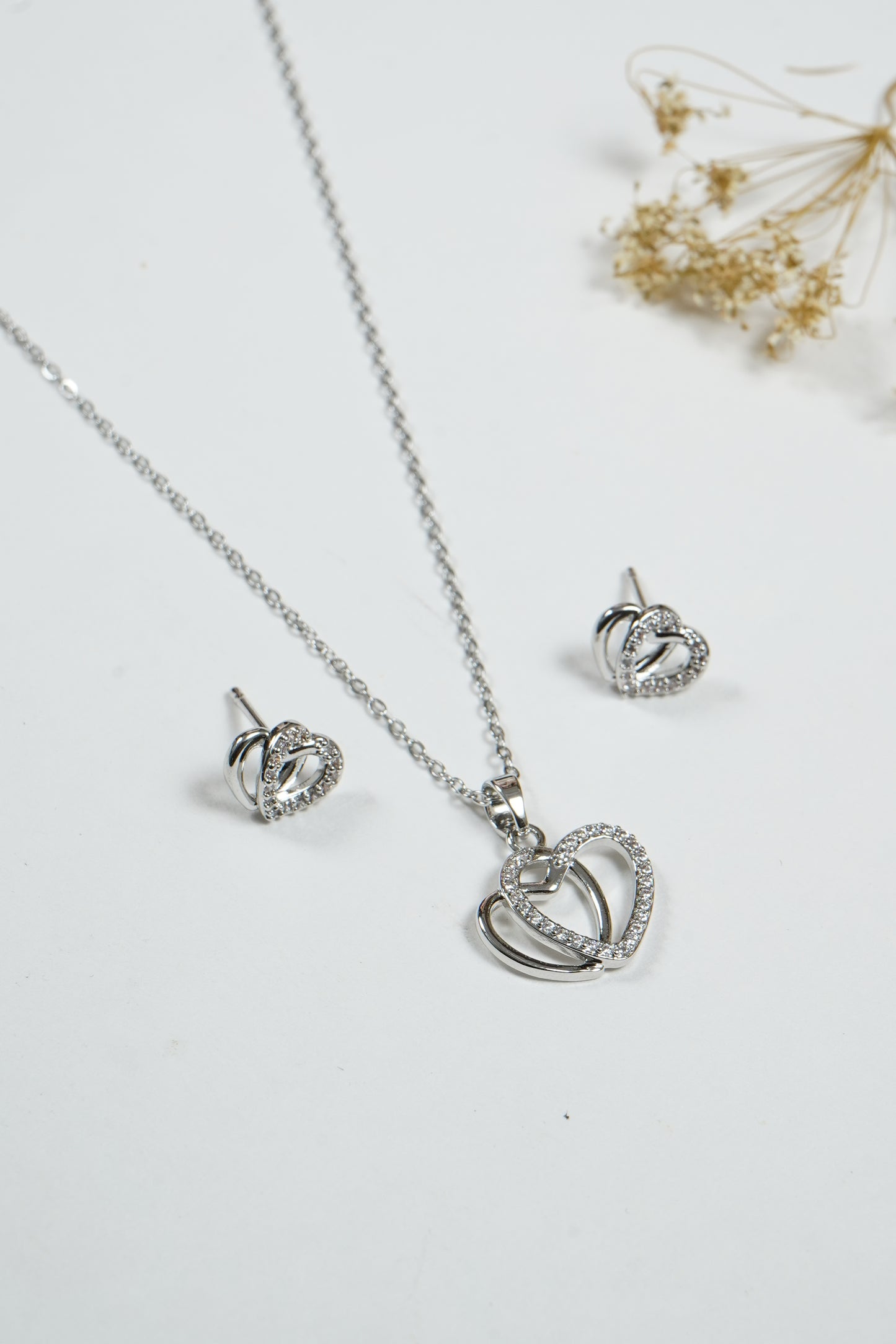 Heart Overlap Pendant Necklace Set