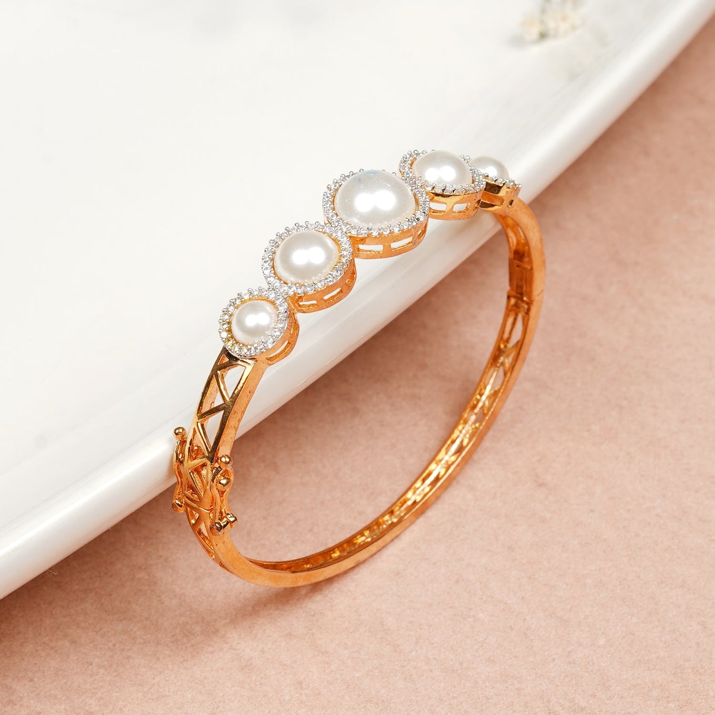 Rosegold Toned Pearl Bracelet