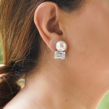 Reeva Baguette Zirconia Earrings