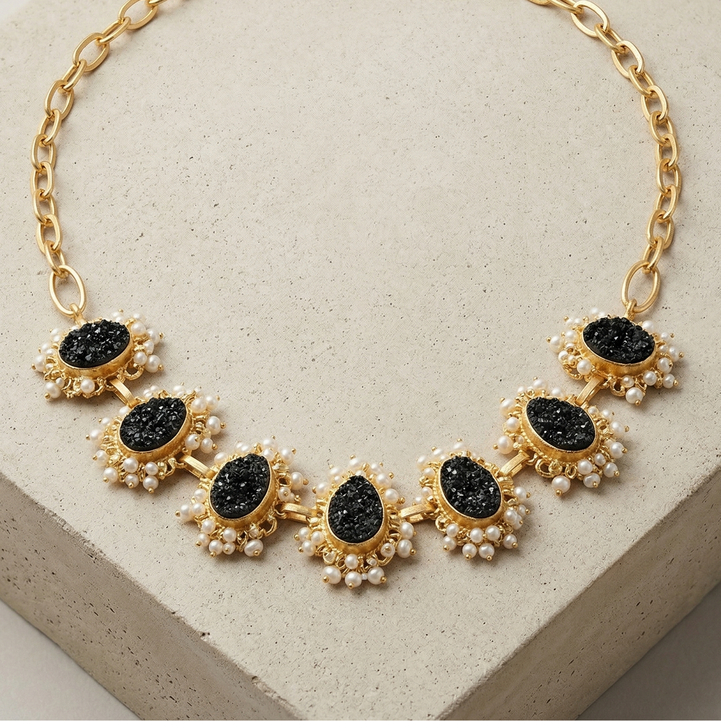 Midnight Pearl Elegance Necklace