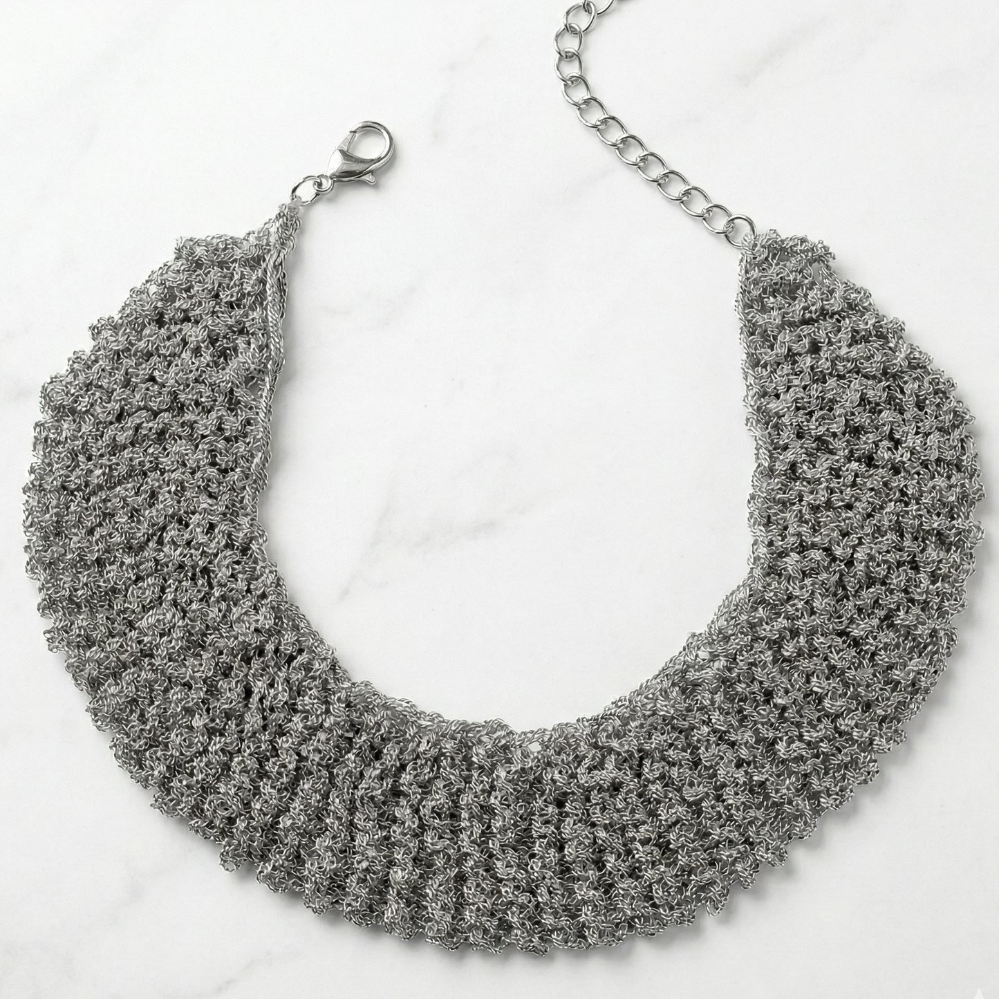 MODERN BENNY NECKLACE