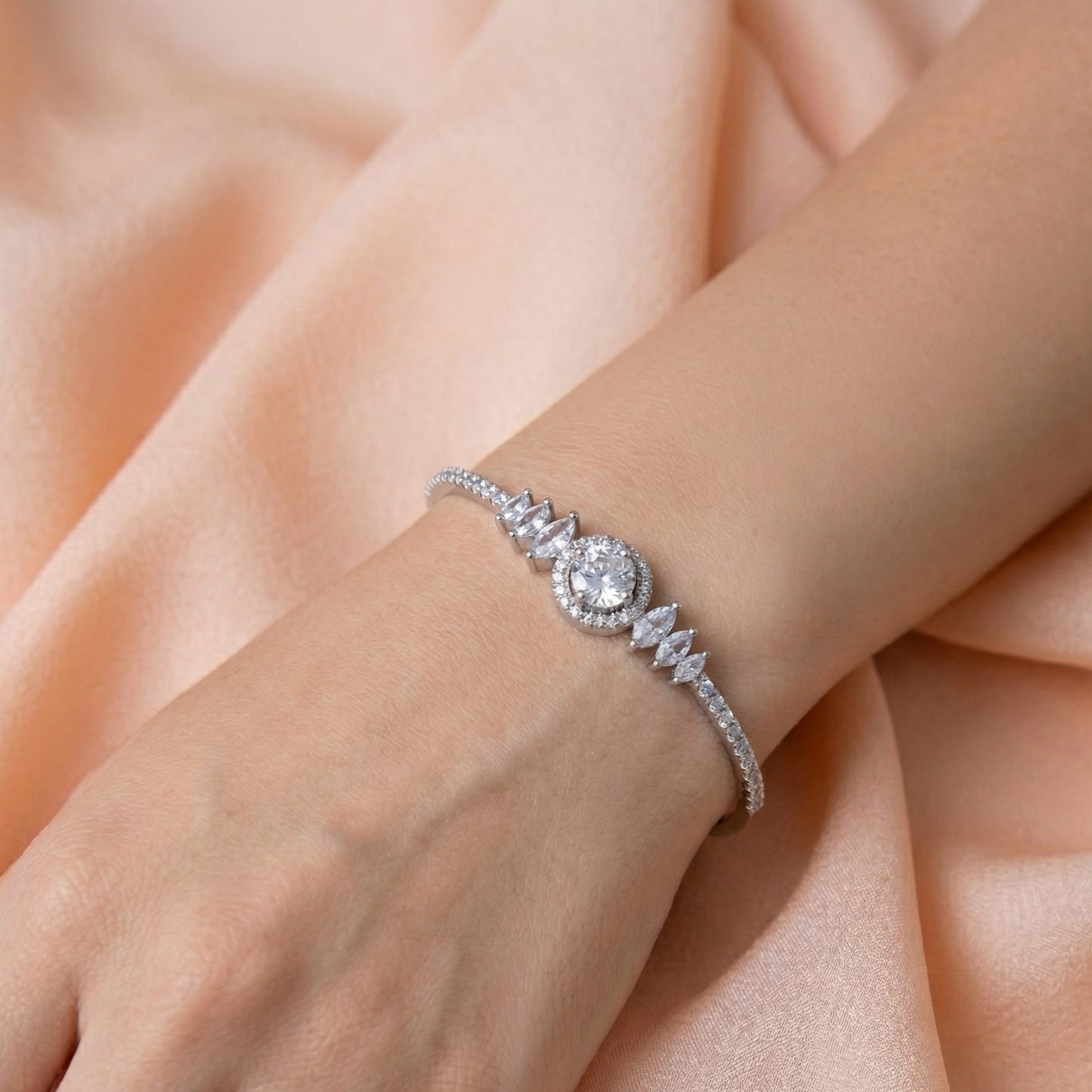 Pointer Shaped Zirconia Bracelet