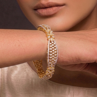 Karishma Gold Toned Bangle
