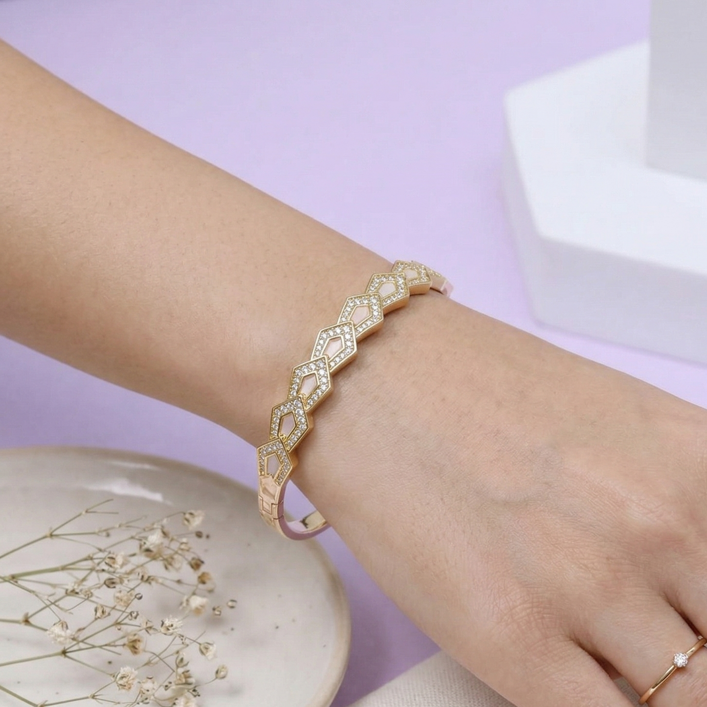 Clara Openable Bracelet