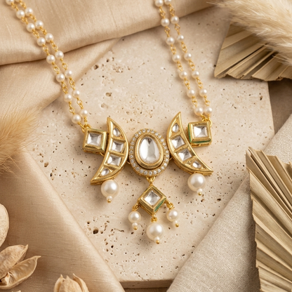 Moxa Petal and pearl choker