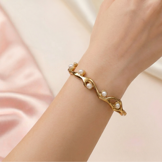 Samira Pearl Bracelet