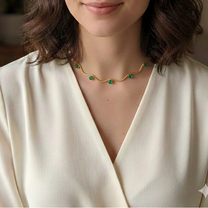 Green Dewdrop Wave Necklace