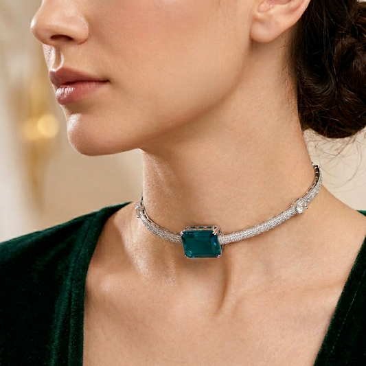 Emerald Coloured Modern Choker Set