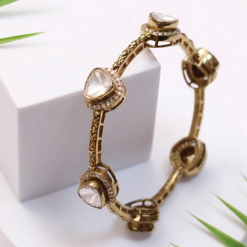 Nikhar Antique Toned Polki Bangles