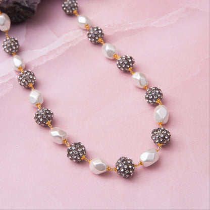Adeeva Zirconia Beads Pearl Necklace