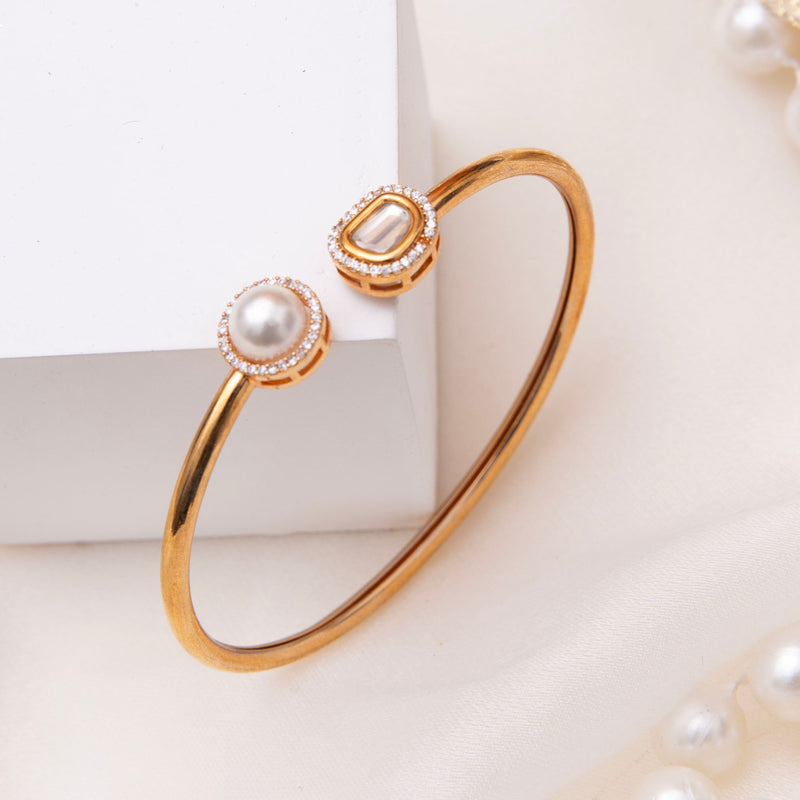 Anya Pearl Bracelet