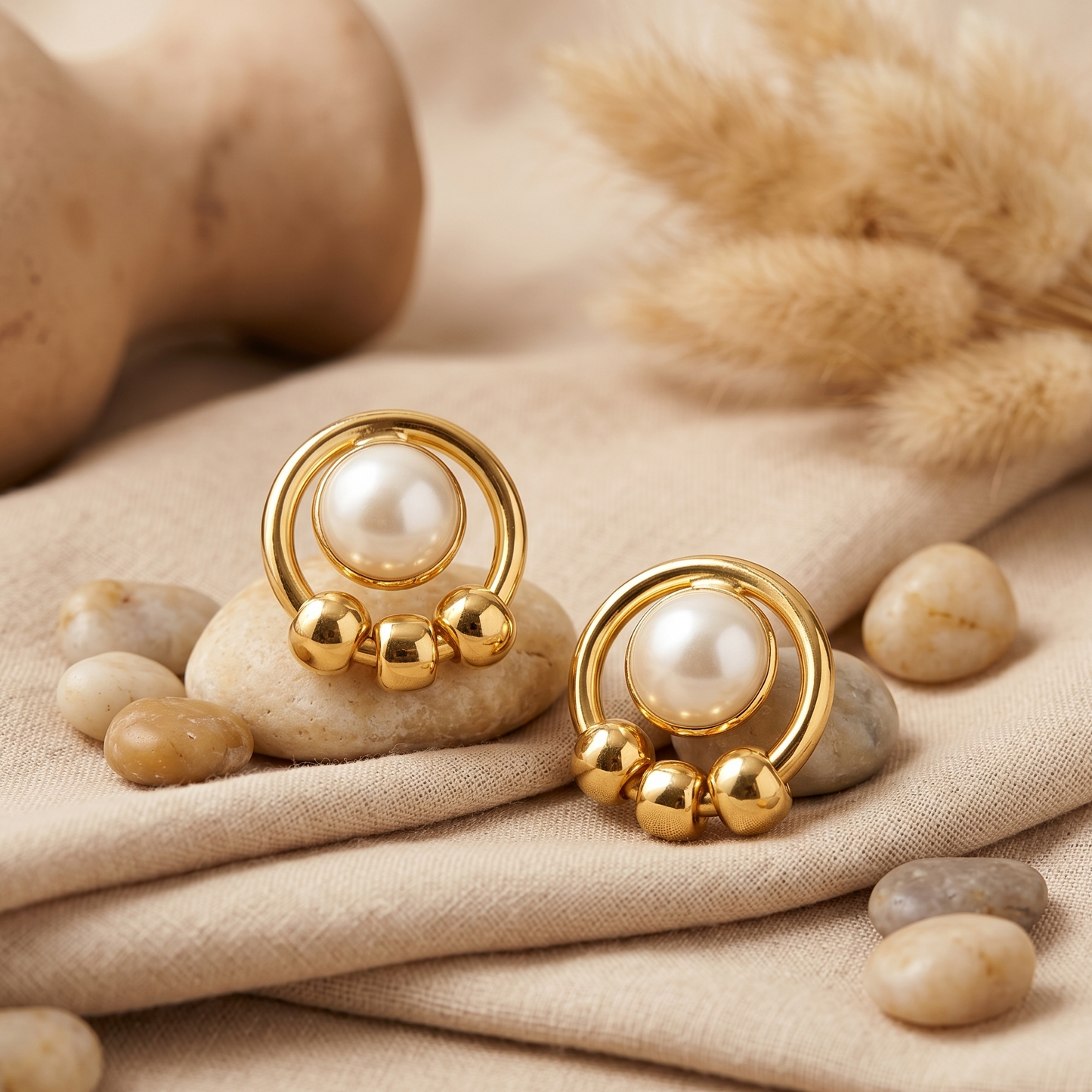 Golden stud earring