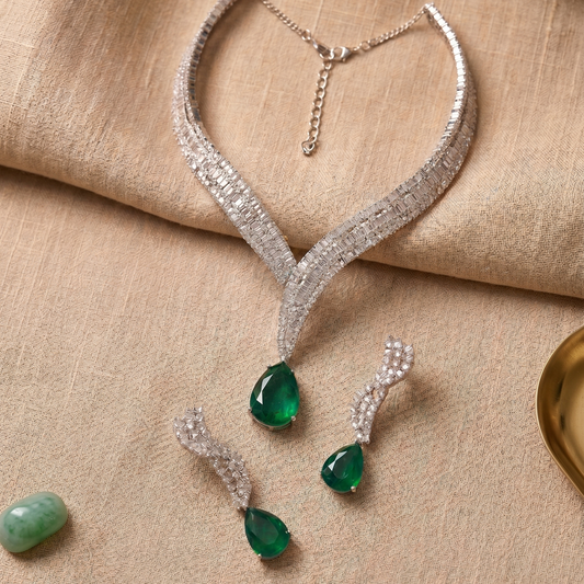 Silver Sleek design with green stone necklace