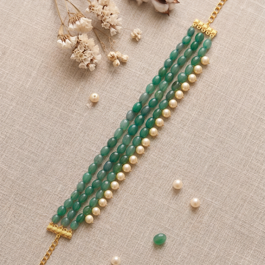 Green choker necklace