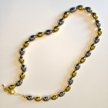 Two Toned Oval Beads Necklace