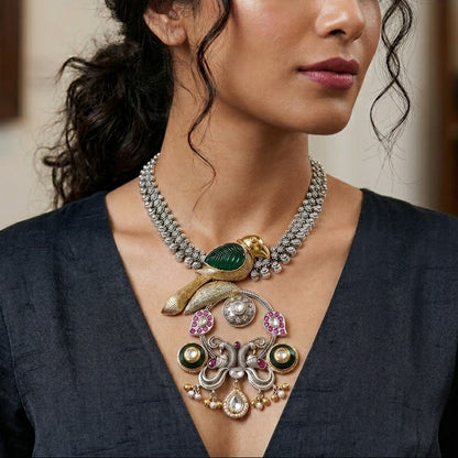 Birdy Metallic Necklace