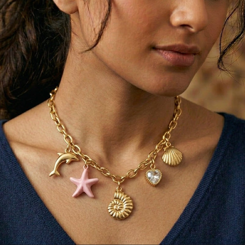 Shell charms necklace set