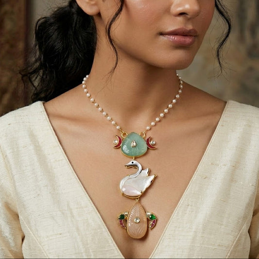 Swan MOP Necklace