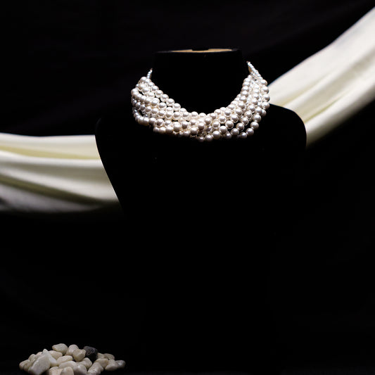 Twisted Pearl Necklace