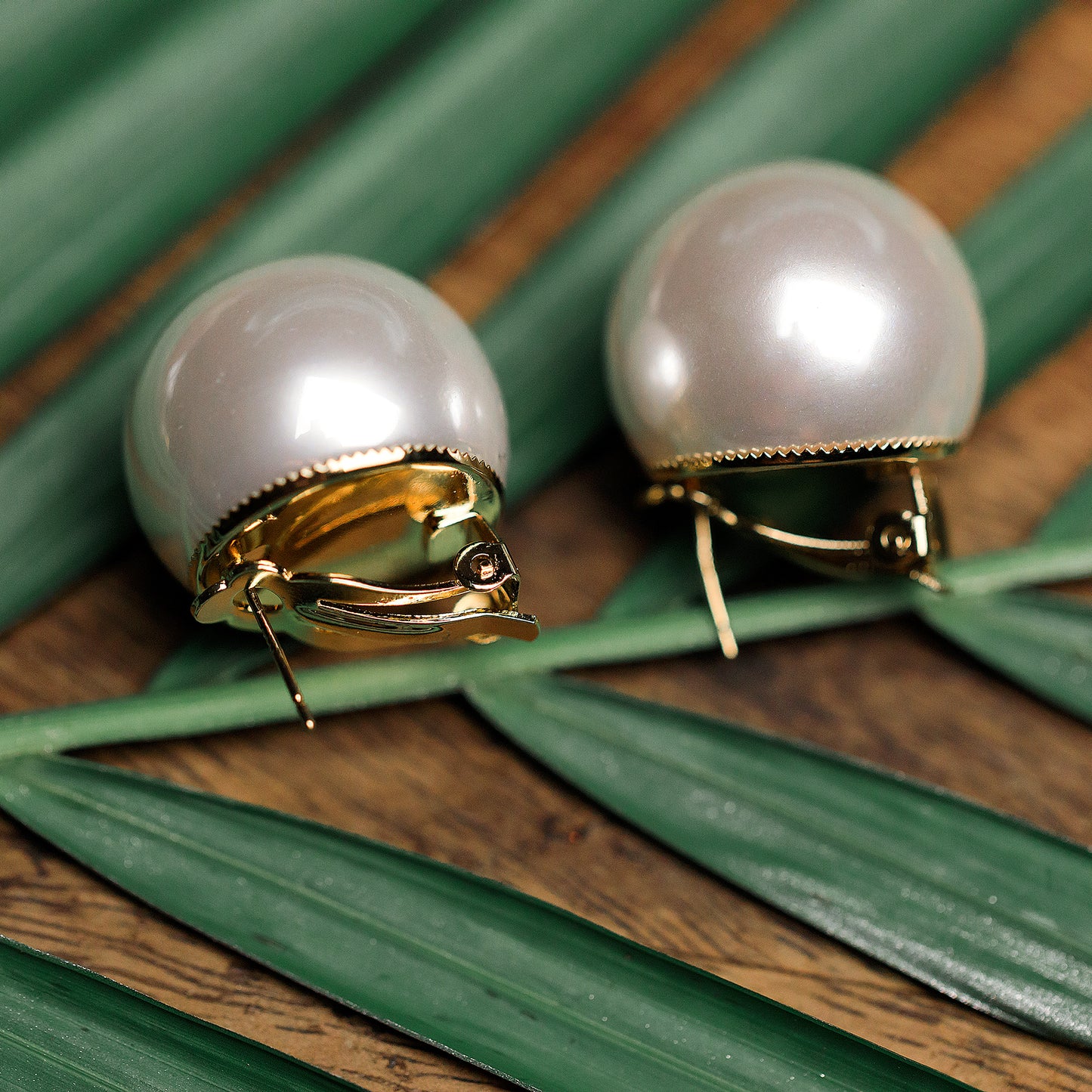 25mm Pearl Studs with Back Clip