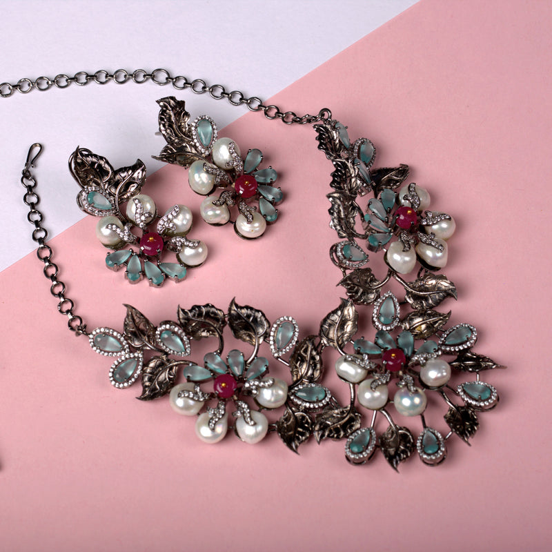 Flower Baroque Necklace Set