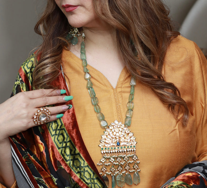 Flourite String Kundan Necklace Set