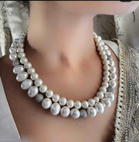 Pearl beaded necklace